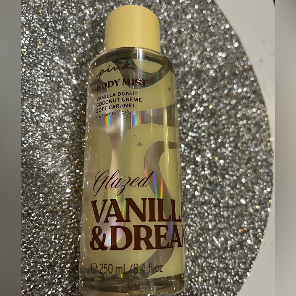 New! VS PINK! - Picture 3 of 10